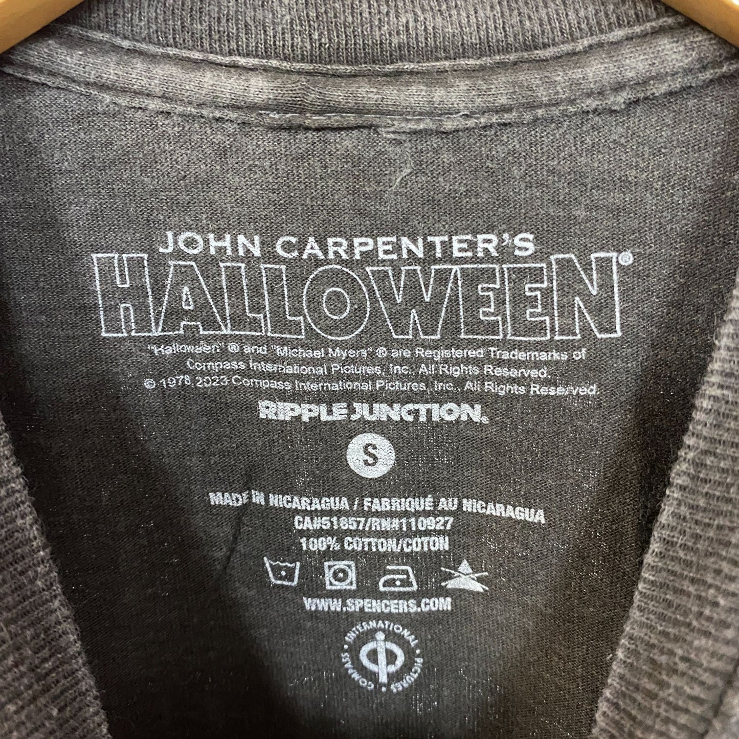 Bloody Disgusting John Carpenter's Halloween Micheal Myers T-Shirt Small