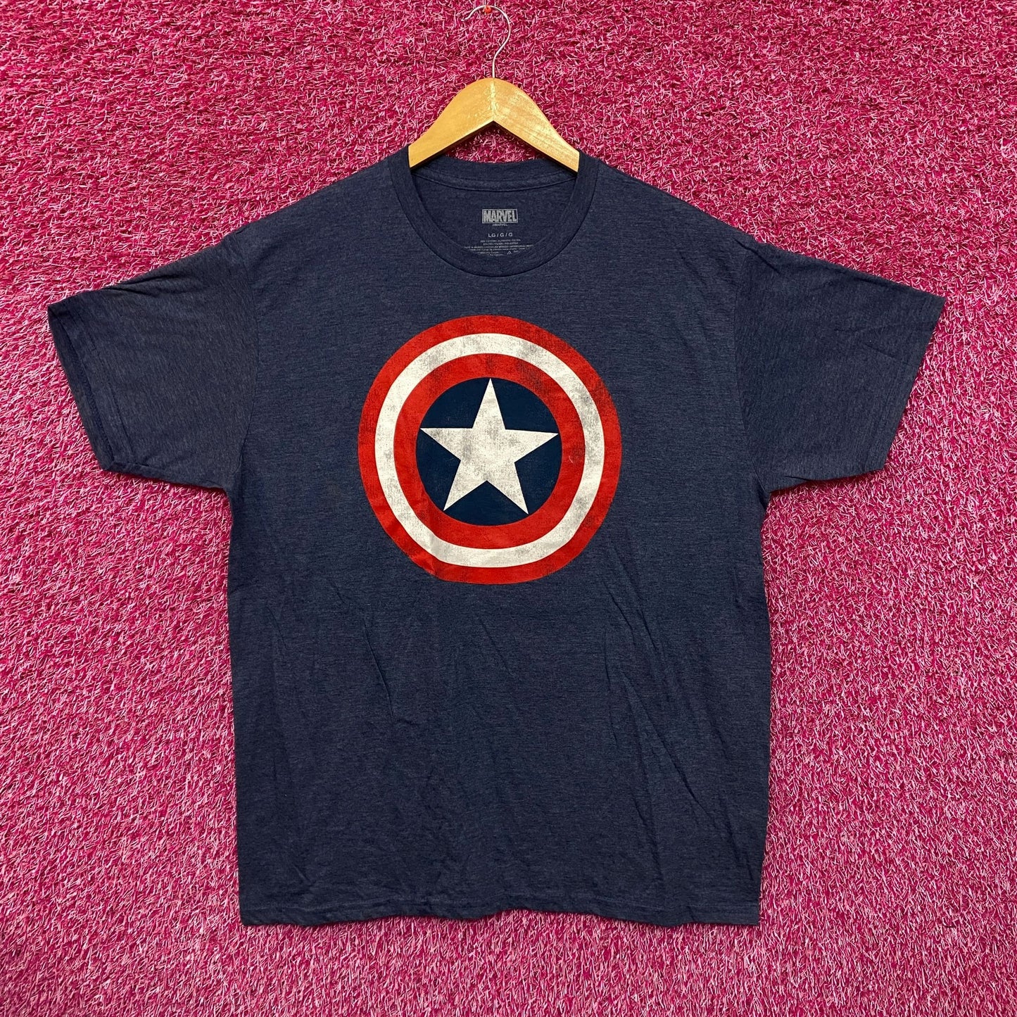 Captain American Shield Marvel Cinematic Universe Tee L