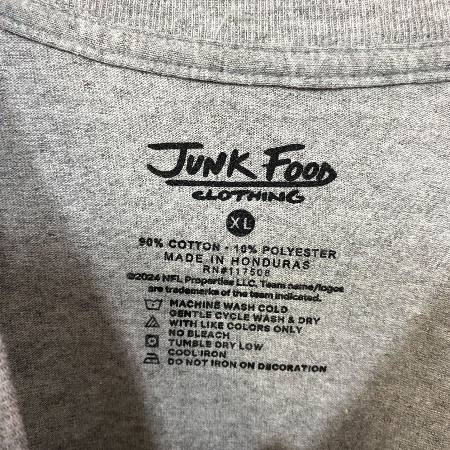 Junk Food NFL Kansas City Chiefs Complete T-Shirt XL
