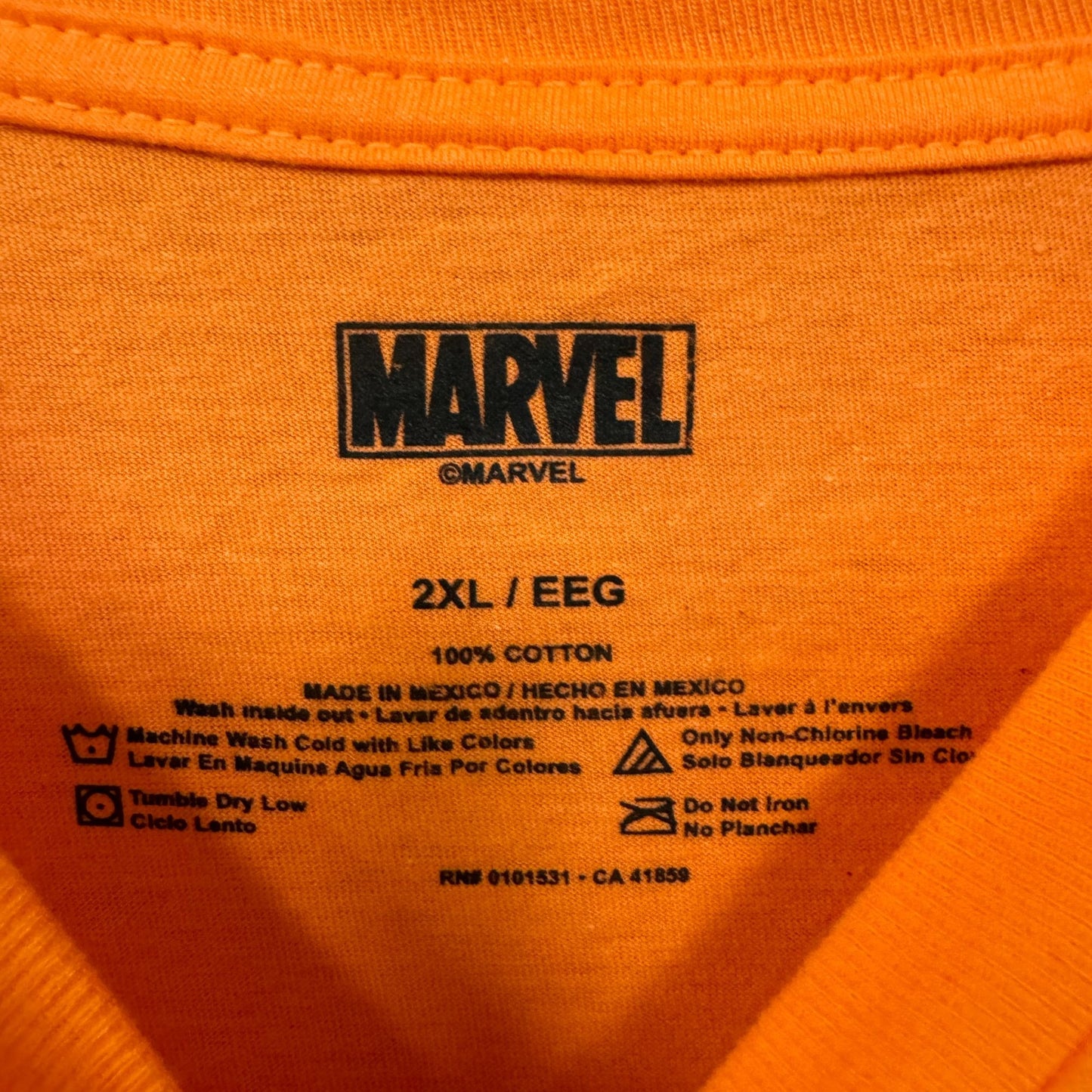 Captain America chibi style T-shirt size 2XL.