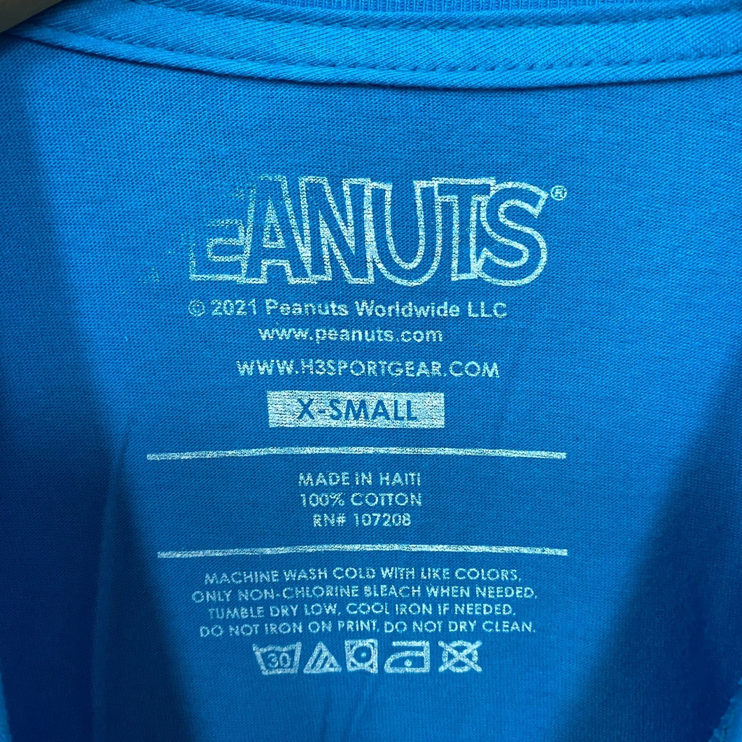 Peanuts Snoopy Be Joe Cool Forever Graphic Design T-Shirt Extra Small