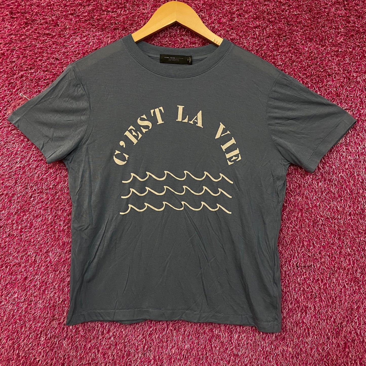 Junk Food Clothing C'est La Vie Vintage Tissue Women's Tee XS