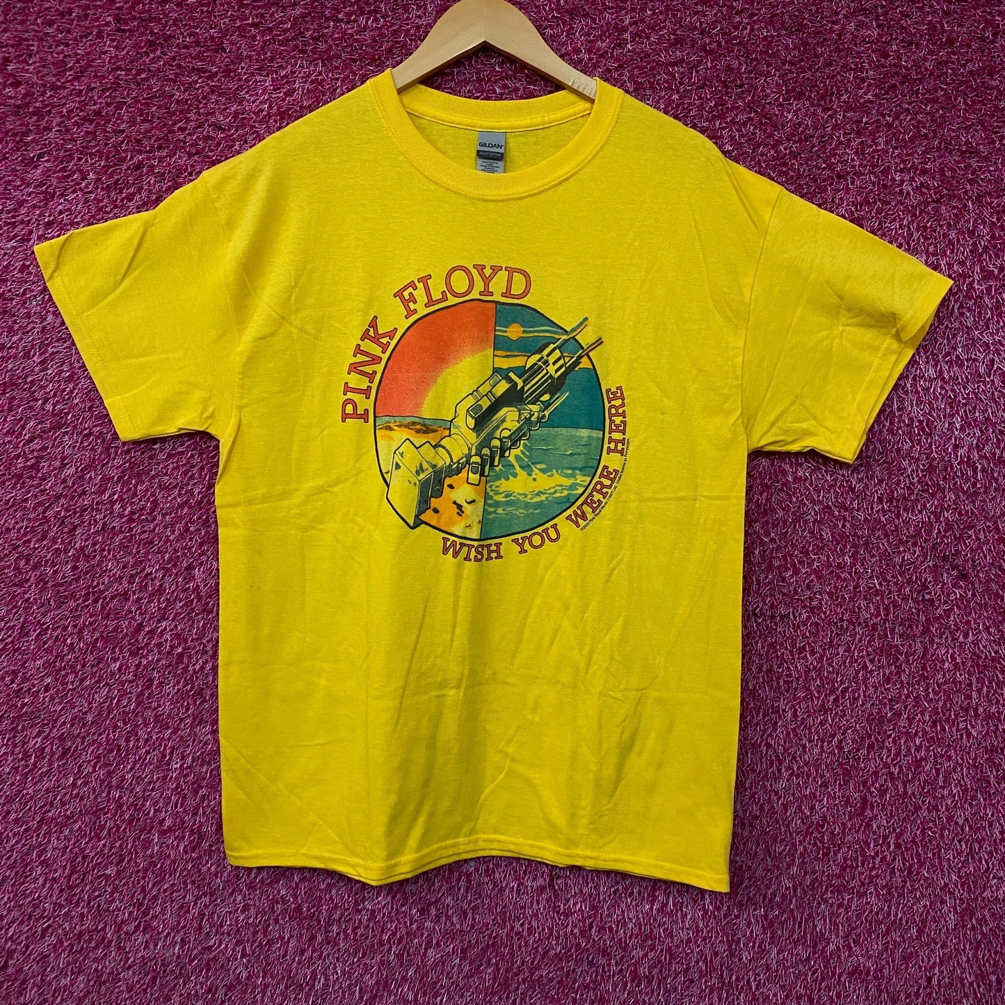 Junk Food Pink Floyd "Wish You Were Here" Graphic T-Shirt Large