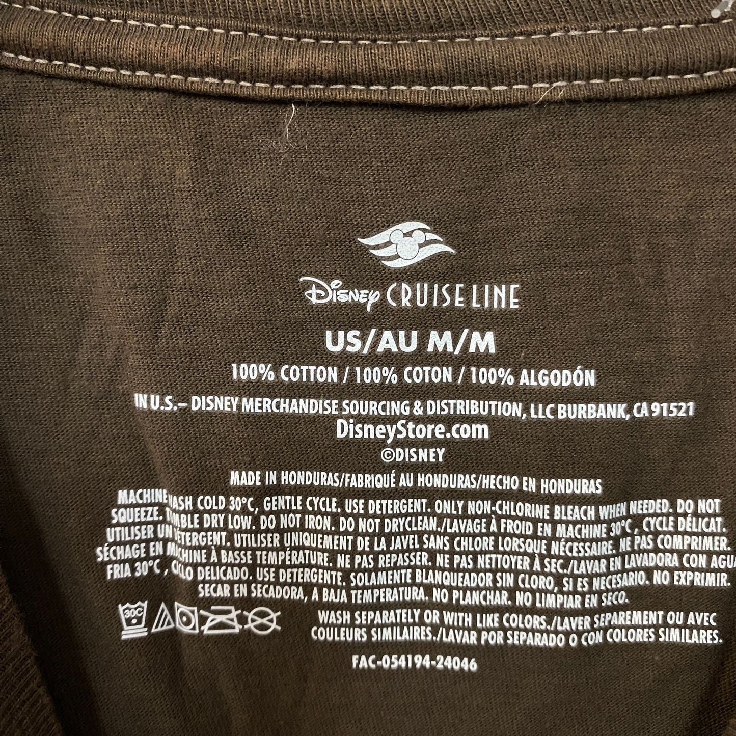 Disney Cruise Line "Skipper Society" Graphic T-Shirt Medium