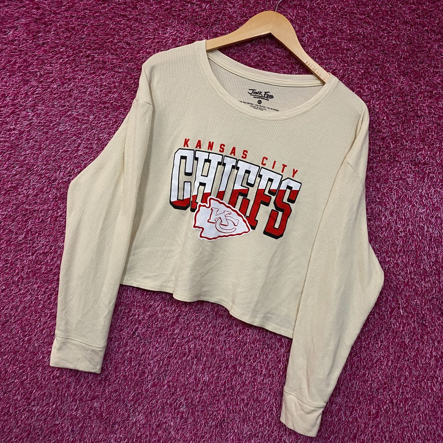 Junk Food Clothing Women's Kansas City Chiefs Slant Crop Thermal XL