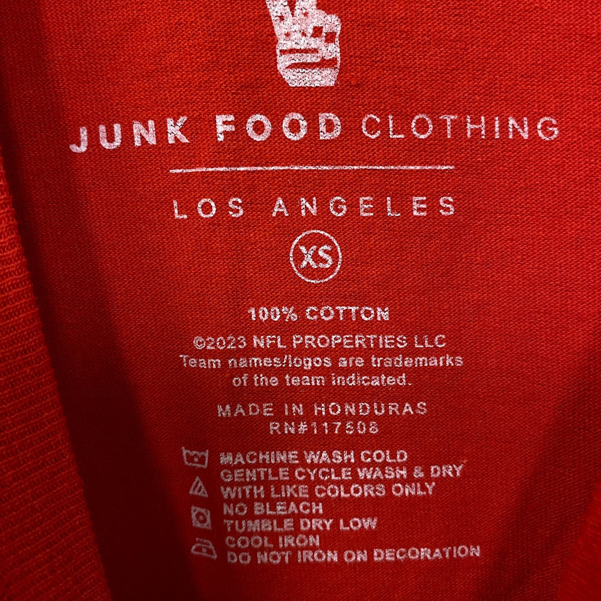 Junk Food Clothing Kansas City Chiefs Run Back Flea Market Tee XS