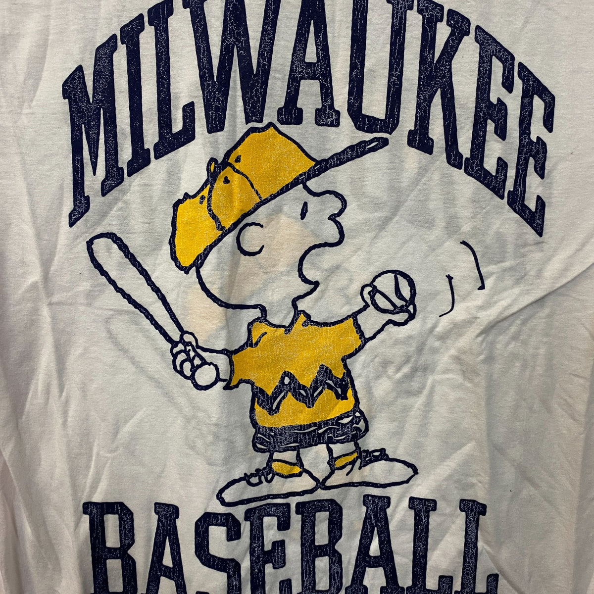 Peanuts Charlie Brown Milwaukee Baseball Retro T-Shirt Medium