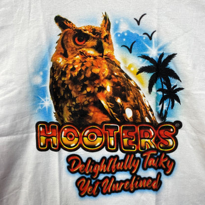 Hooters Delightfully Tacky Yet Unrefined T-Shirt XL