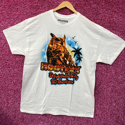 Hooters Delightfully Tacky Yet Unrefined T-Shirt XL