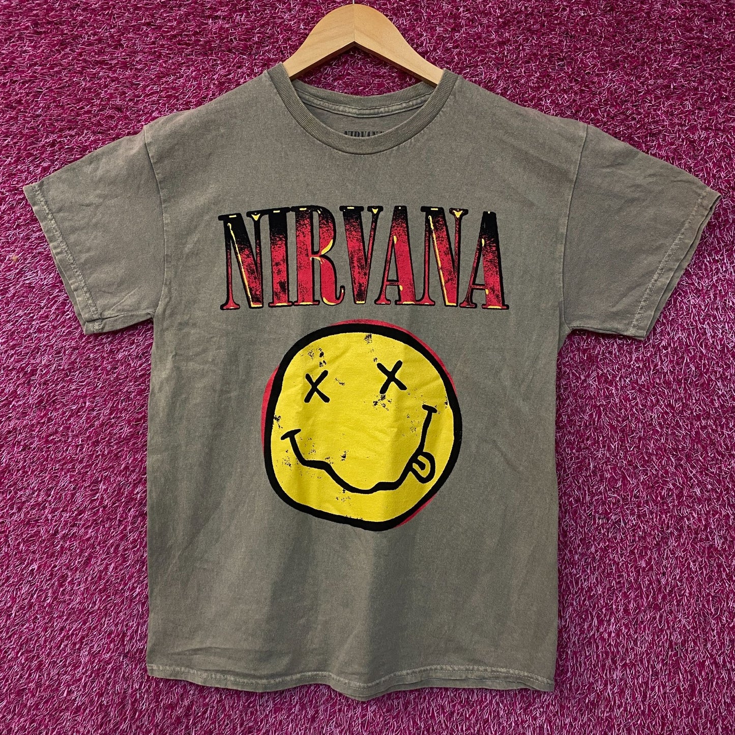 Nirvana Smiley Face Grunge Band T-Shirt Medium