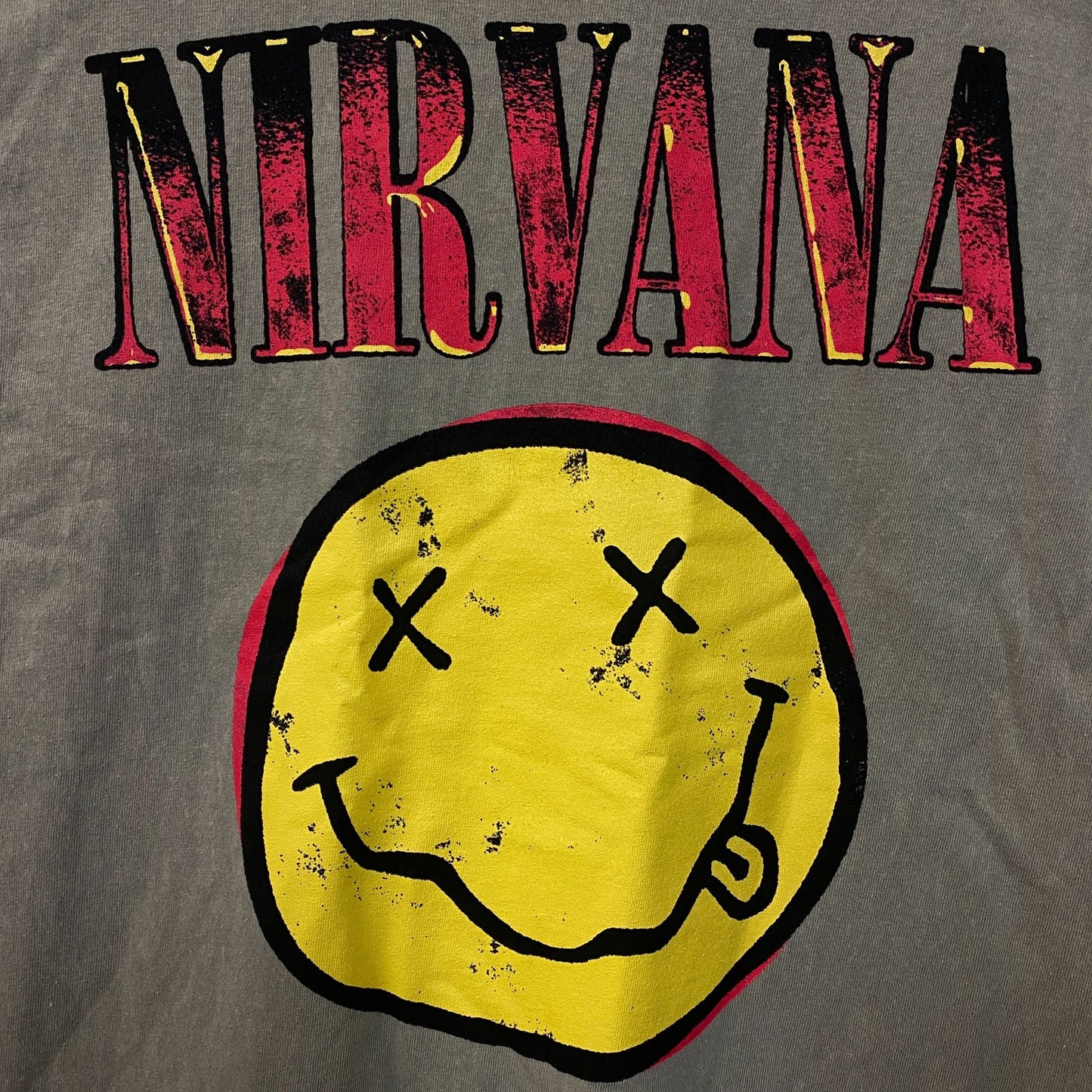 Nirvana Smiley Face Grunge Band T-Shirt Medium