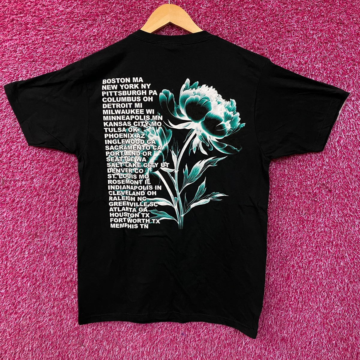 Bush "I Beat Loneliness" Graphic T-Shirt Medium