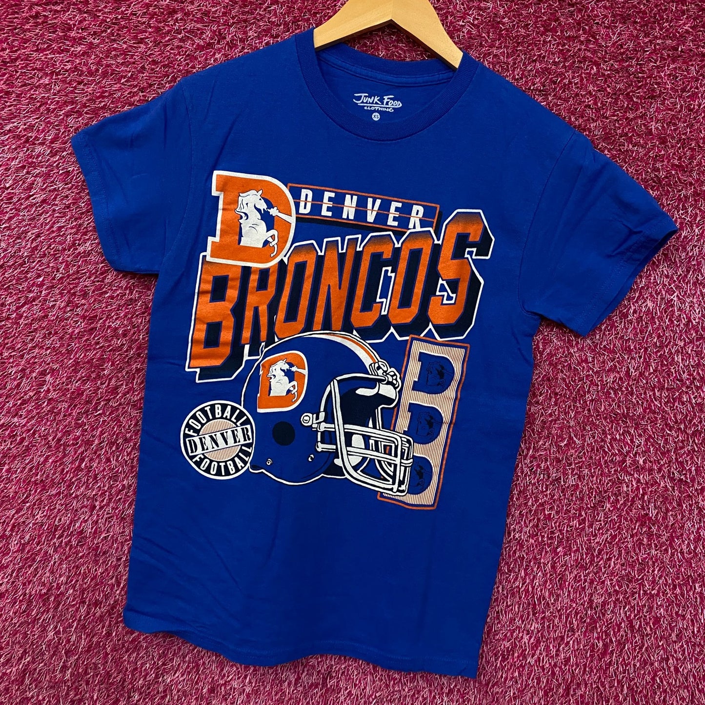 Junk Food Clothing Denver Broncos Checkdown Flea Market T-shirt XS
