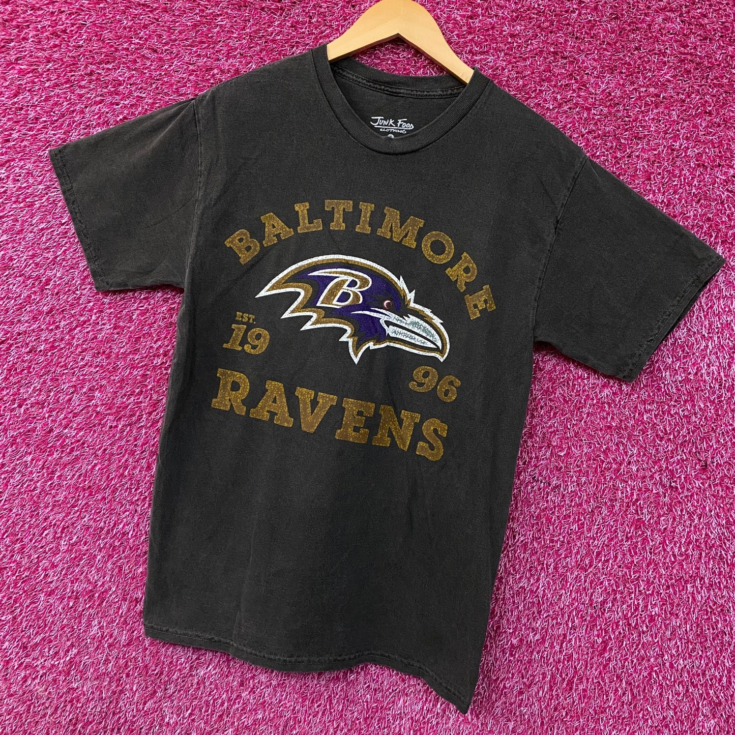 Junk Food Clothing Baltimore Ravens Logo Vintage-Style Tee Small