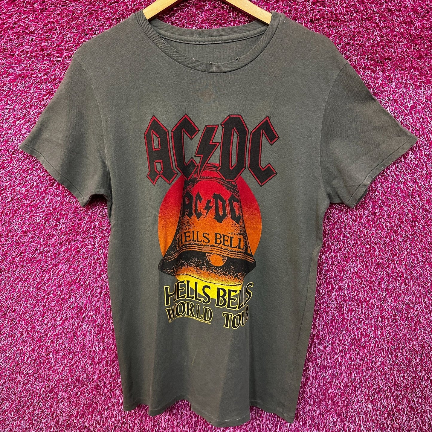 AC/DC Hells Bells World Tour Distressed Tshirt size Medium