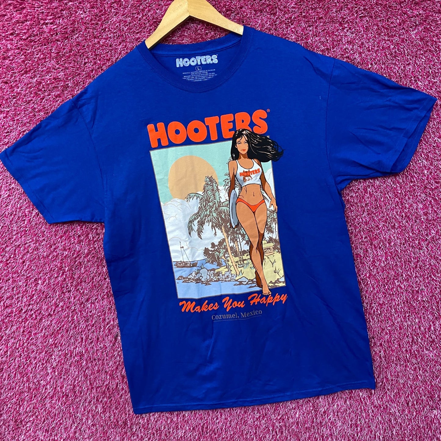 Hooters Makes You Happy Cozumel Mexico Beach Babe Sports Bar Promo T-Shirt Large