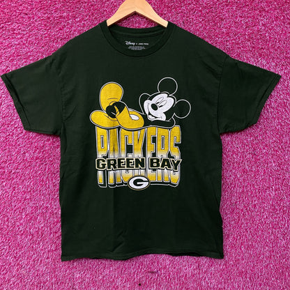 Disney x Junk Food NFL Green Bay Packers Mickey Mouse Kick Back Green Shirt Medium
