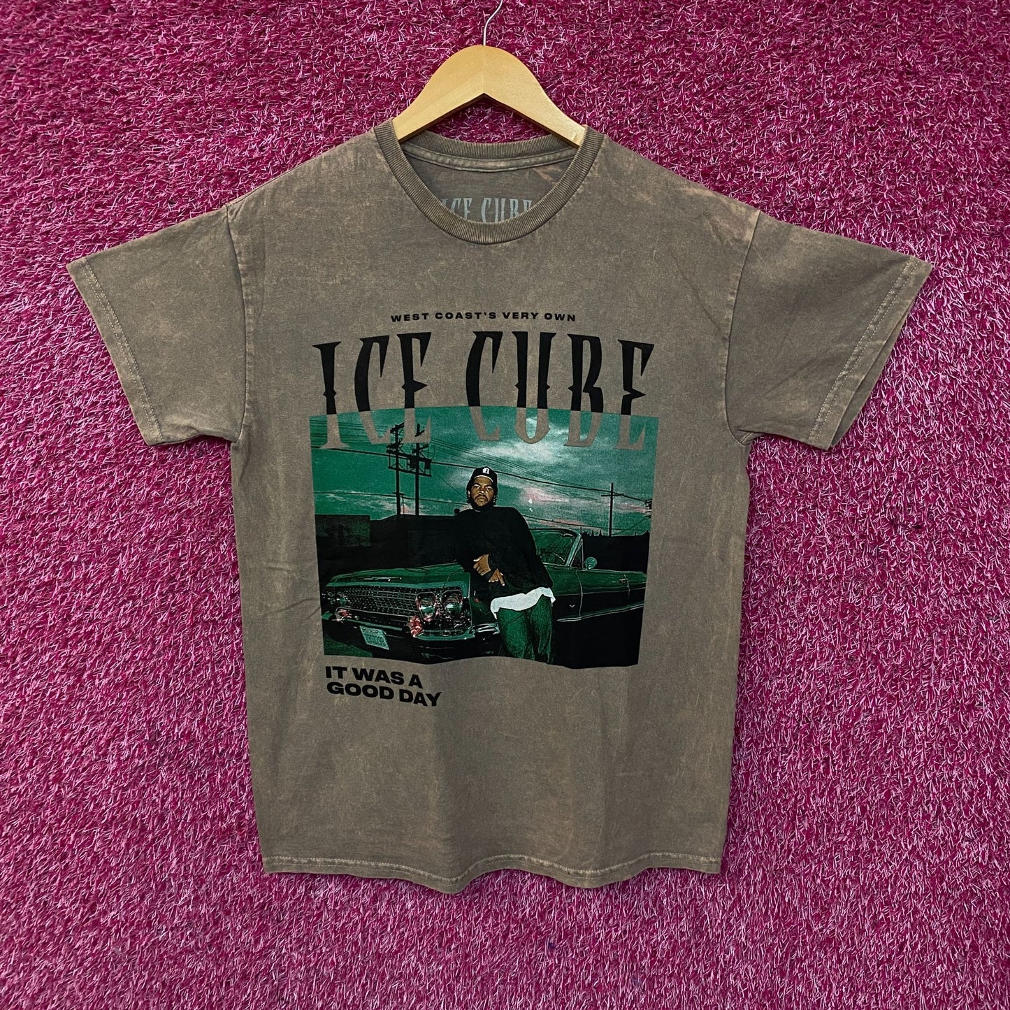 Ice Cube "It Was A Good Day" Graphic Acid-Wash T-Shirt Medium