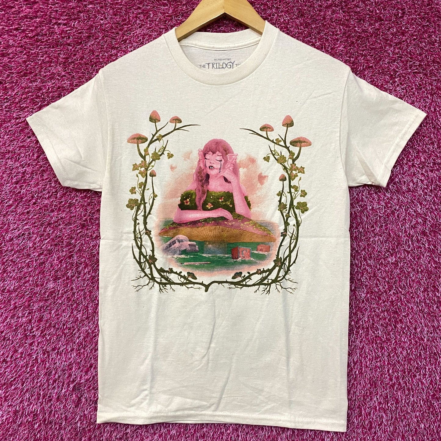 Melanie Martinez Trilogy Tour Beige Tshirt size Small