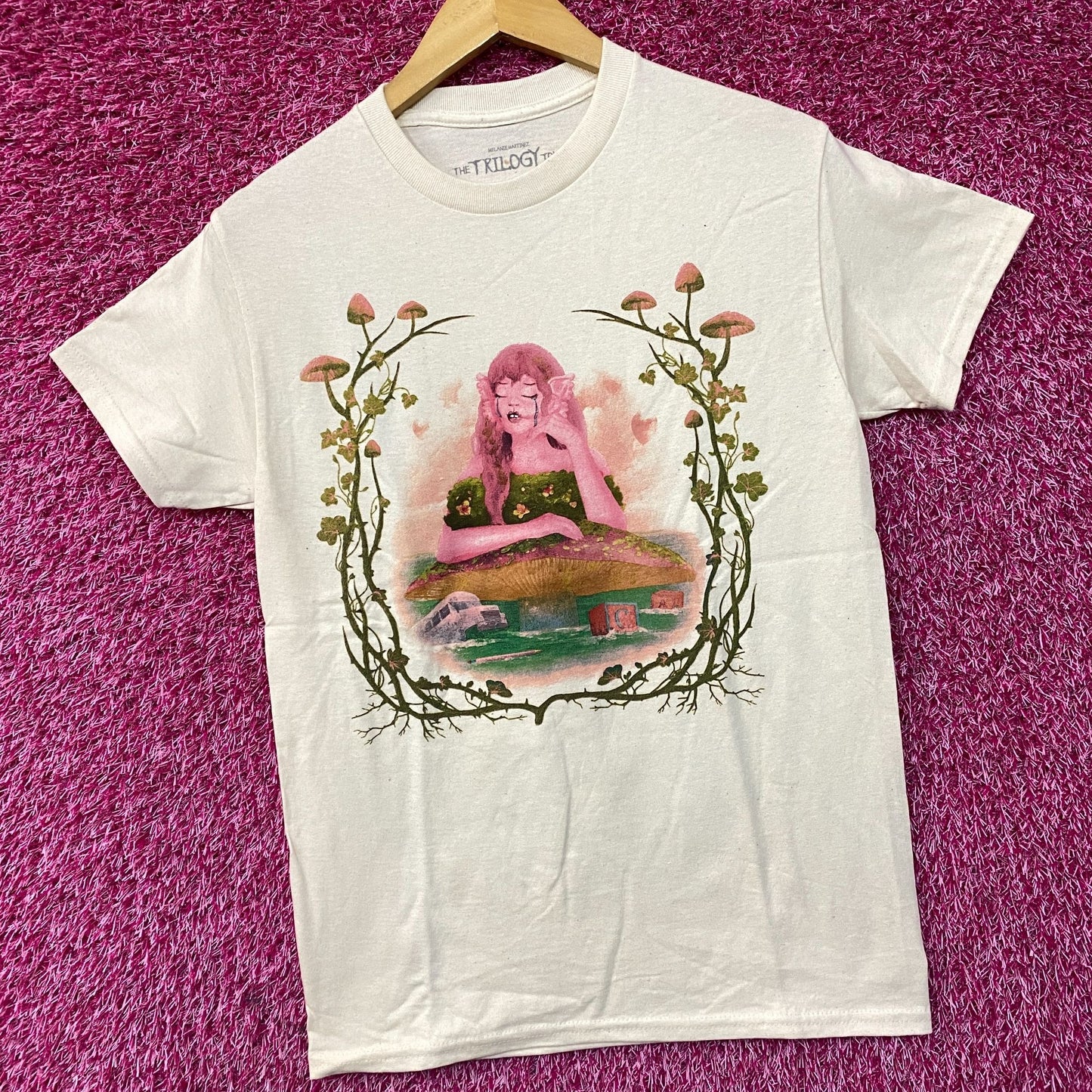 Melanie Martinez Trilogy Tour Beige Tshirt size Small