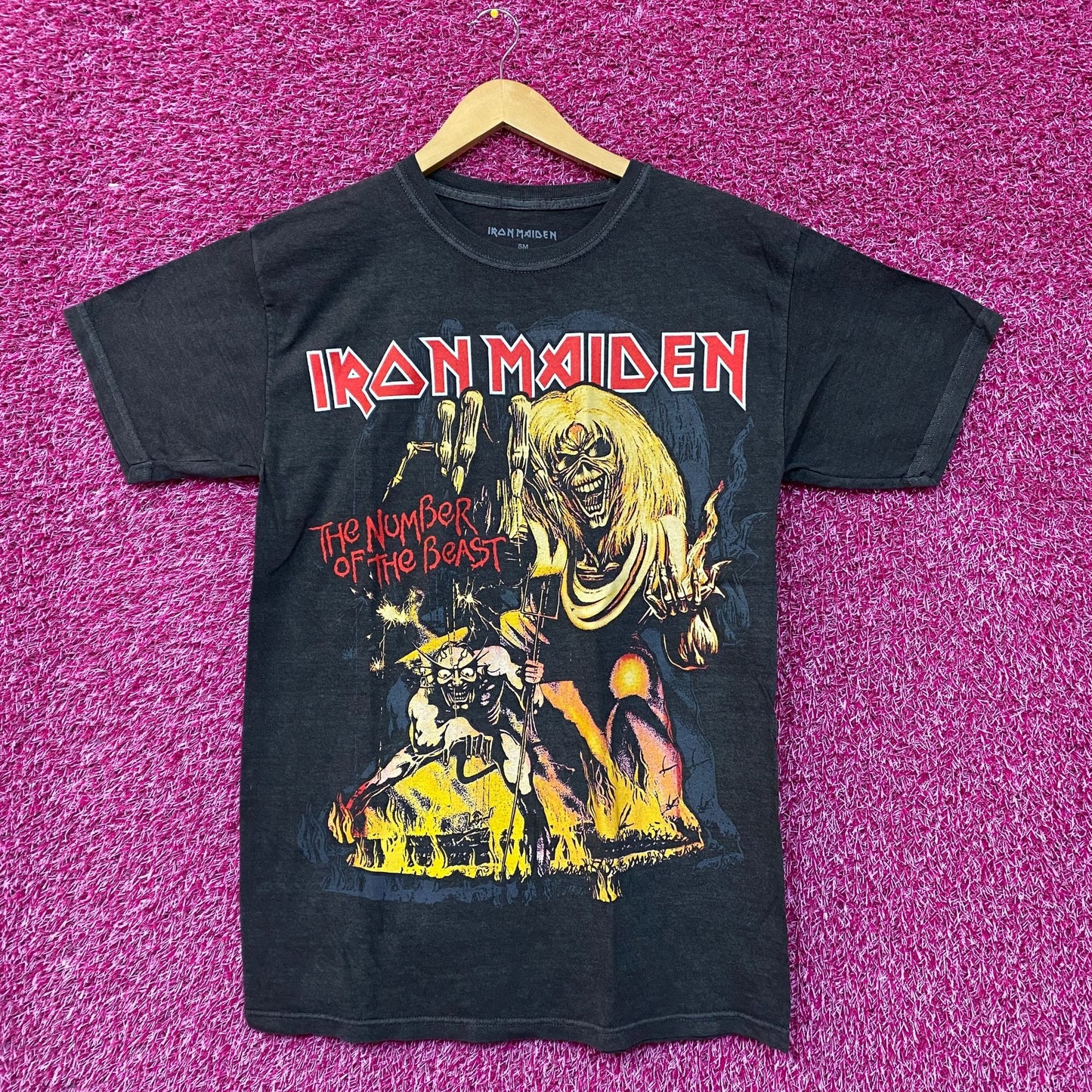 Iron Maiden The Number Of The Beast Rock Tshirt size Small