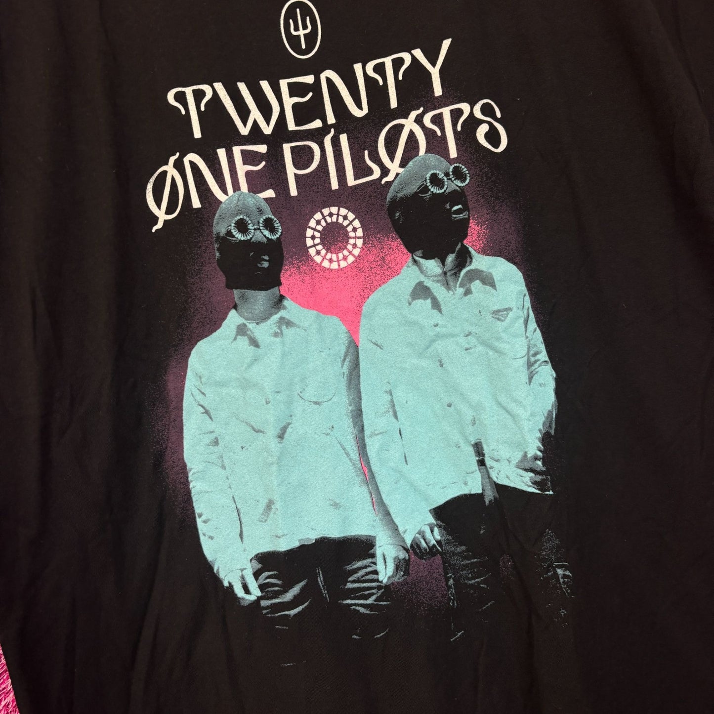Twenty One Pilots Scaled and Icy Tour Synth-Pop Duo Tee XL