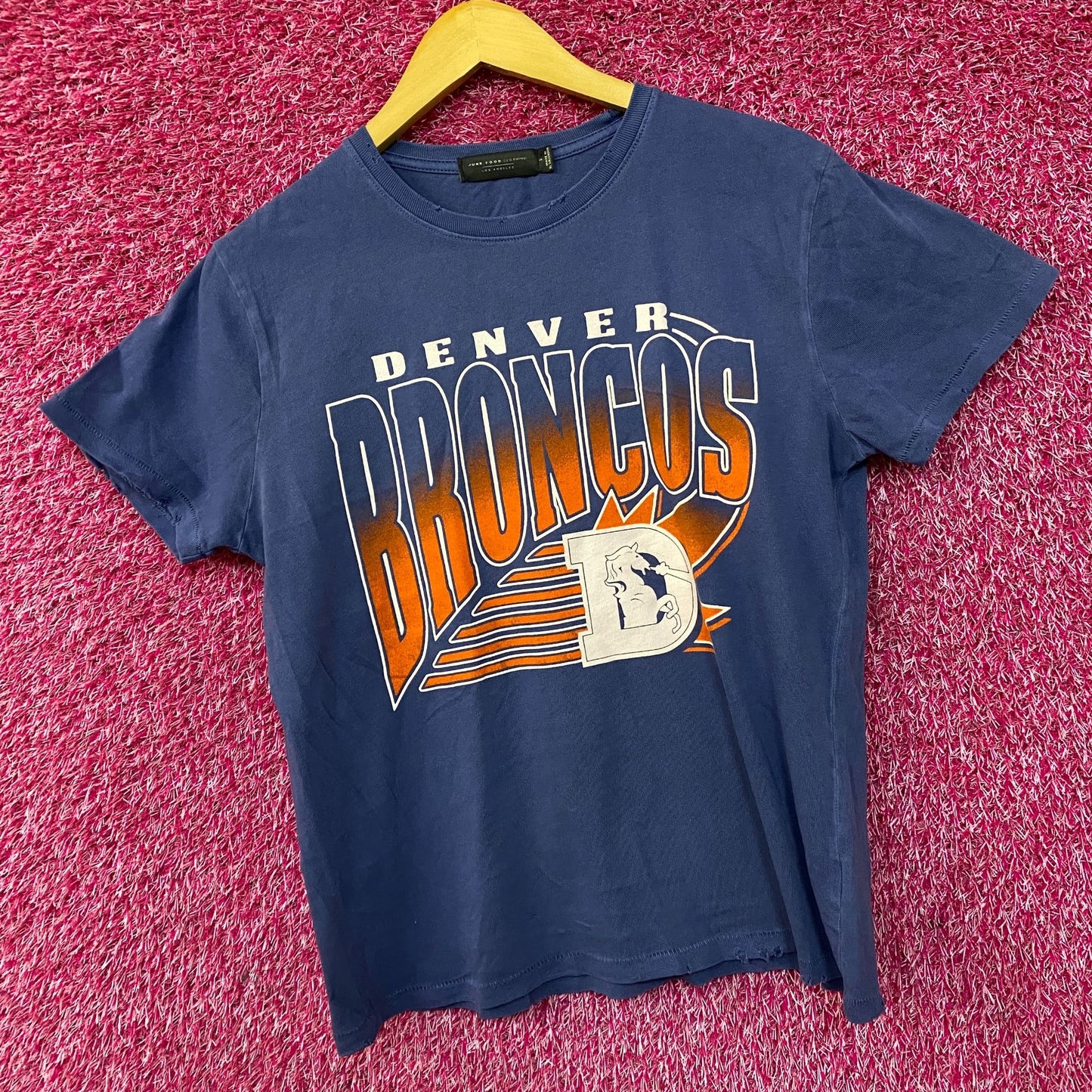 Junk Food Clothing NFL Denver Broncos Chrome Retro Style T-Shirt Small