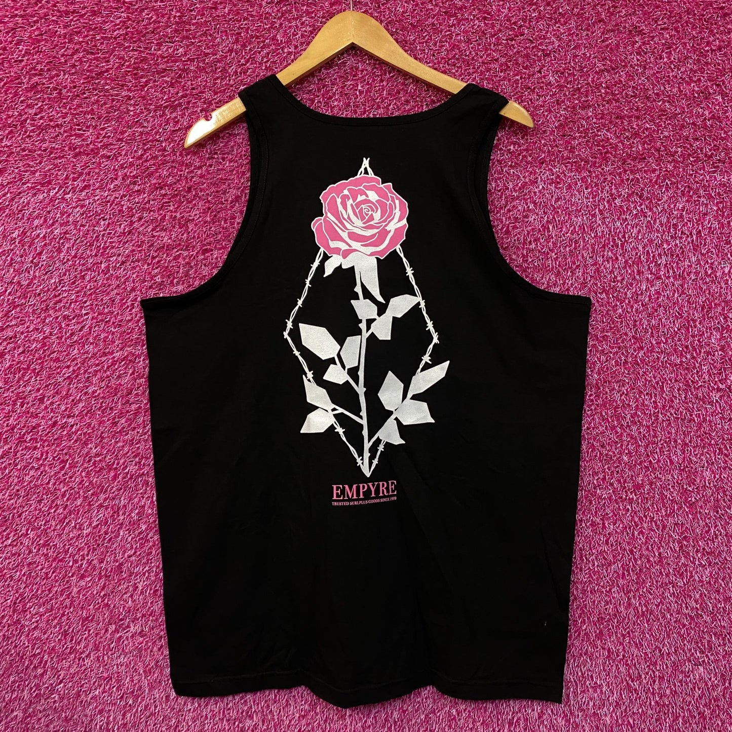 Empyre Rose street wear Tank size Extra Large