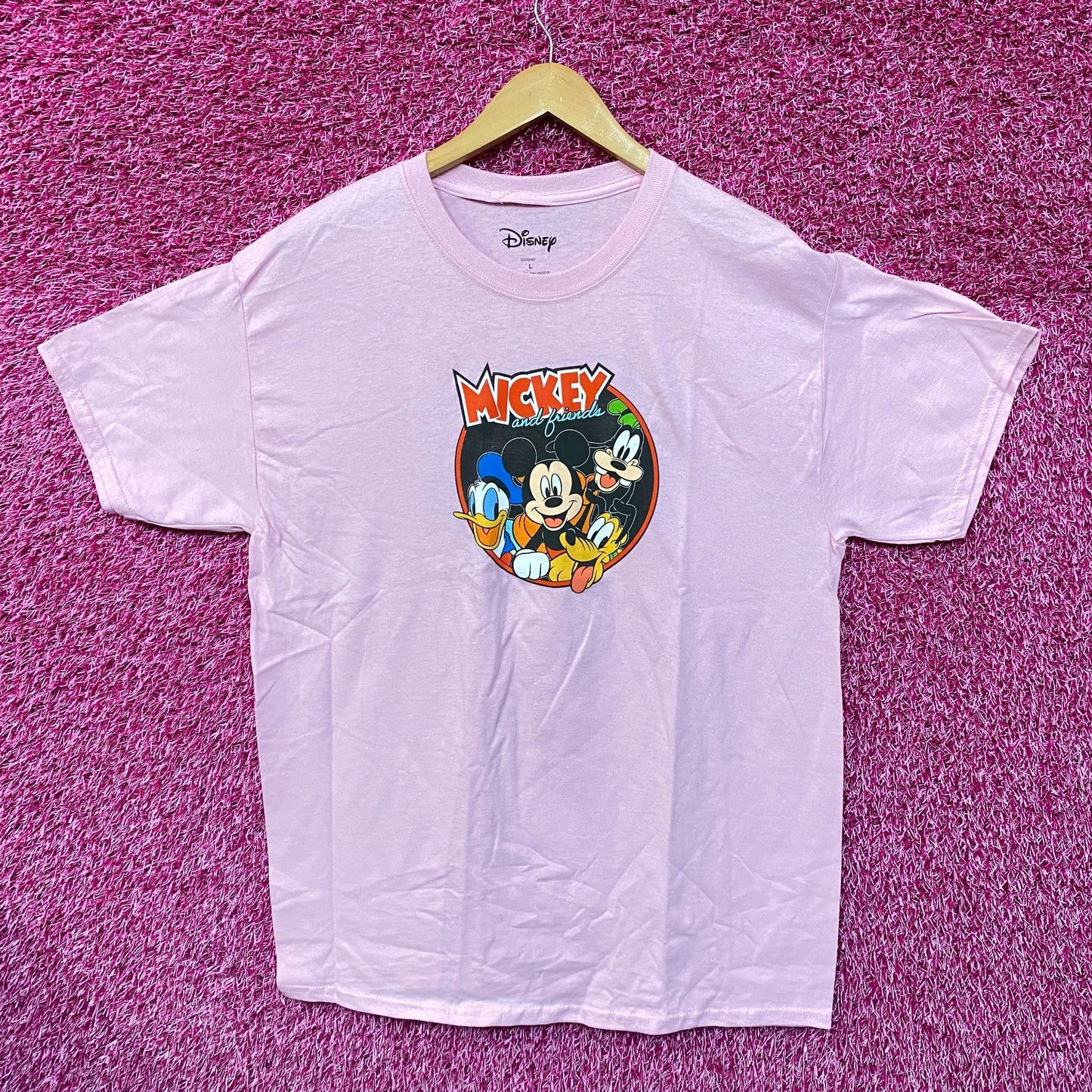 Mickey and Friends Donald Duck Pluto Goofy Disney Tee L