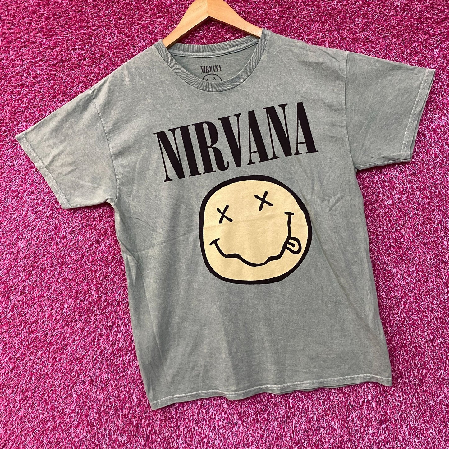 Nirvana Nevermind Smiley Face tshirt size large