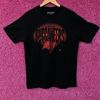 FOCO NFL Tampa Bay Buccaneer Team Logo Graphic T-Shirt Large