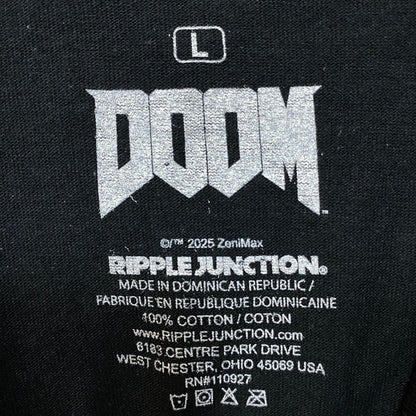 Doom Eternal Doom Slayer Cover Art Retro Game T-Shirt Large