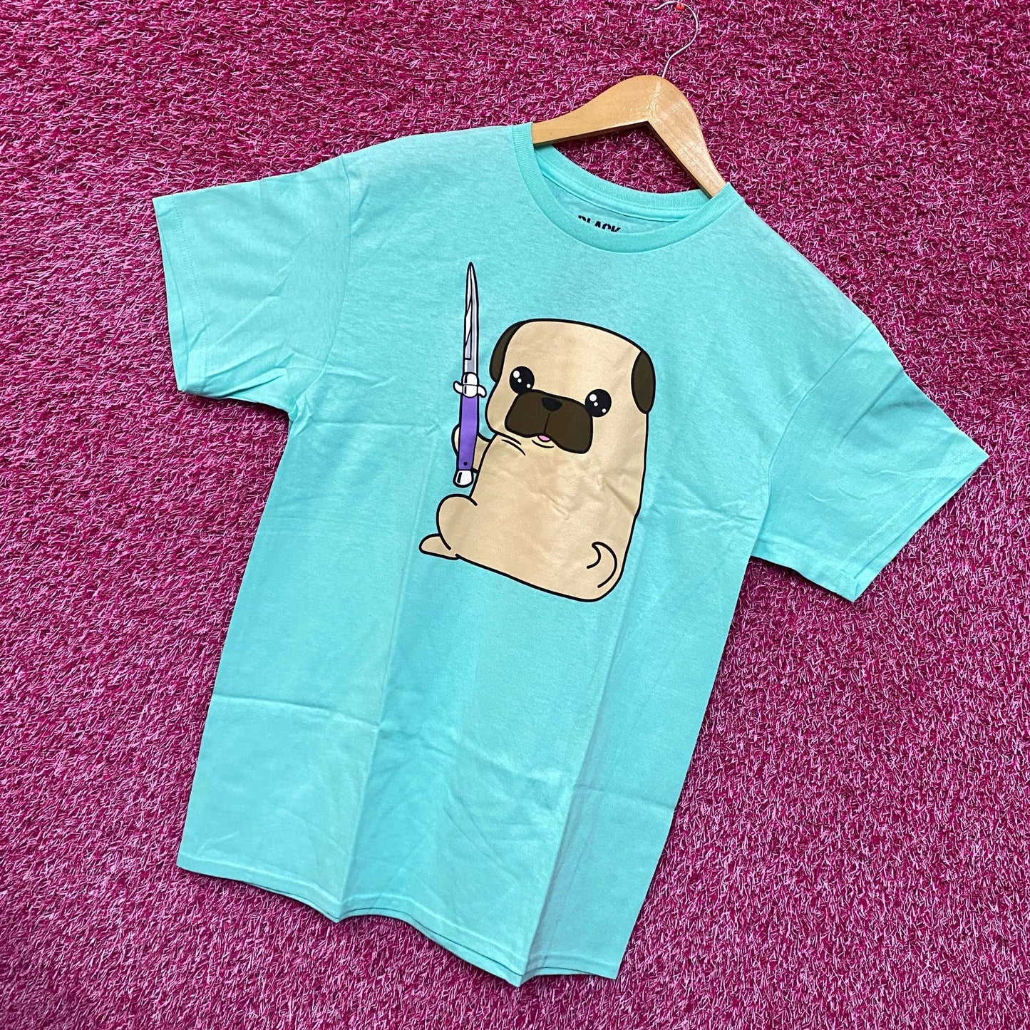 Kawaii Pug the Thug Butterfly Knife Doggo Black Matter Tee L