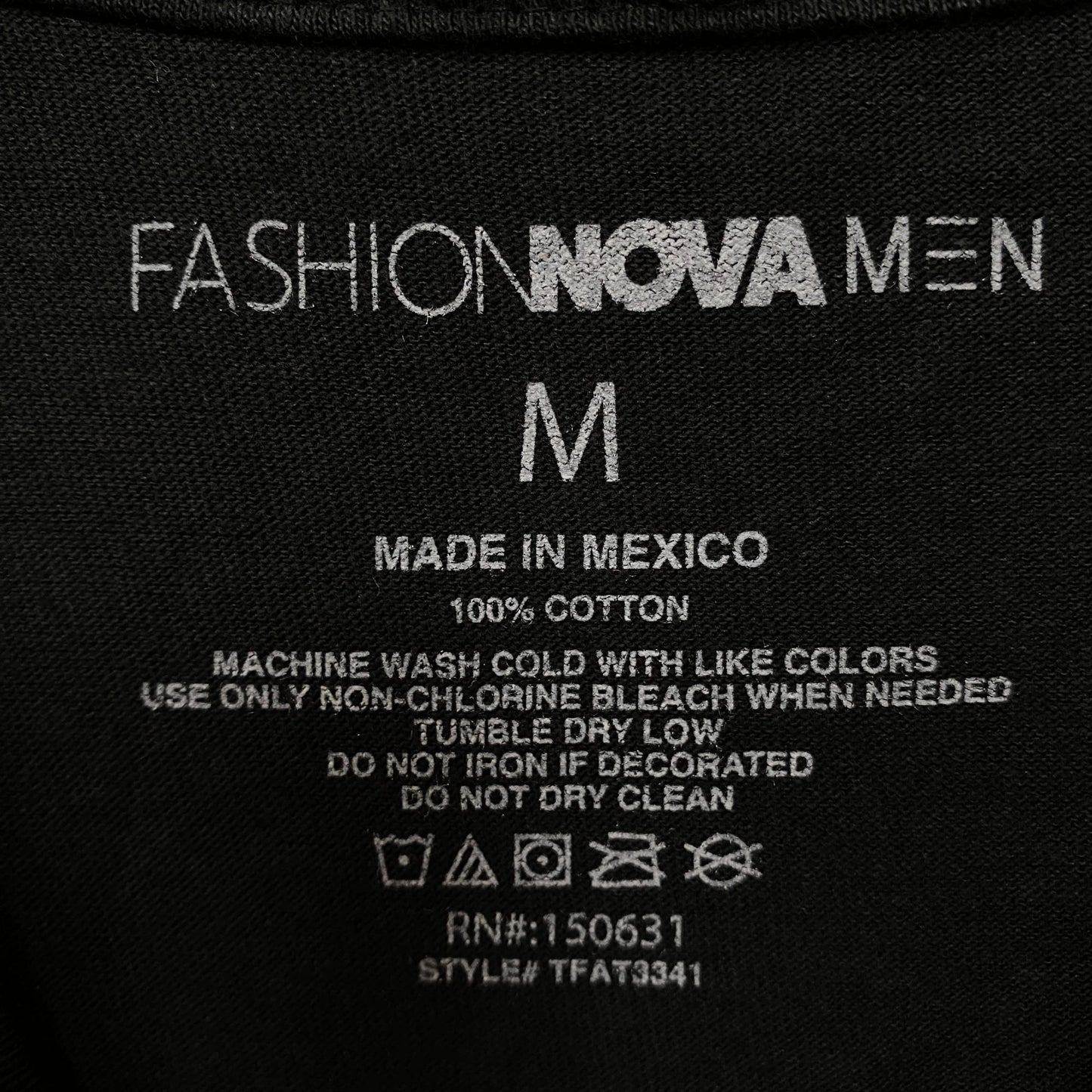 Fashion Nova Virtual Utopia Graphic T-Shirt Medium