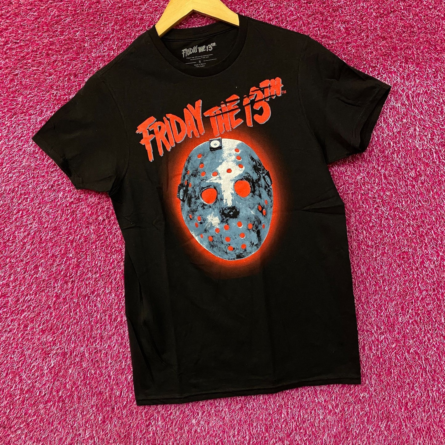 Friday the 13th Jason Voorhees Mask Graphic T-Shirt Small