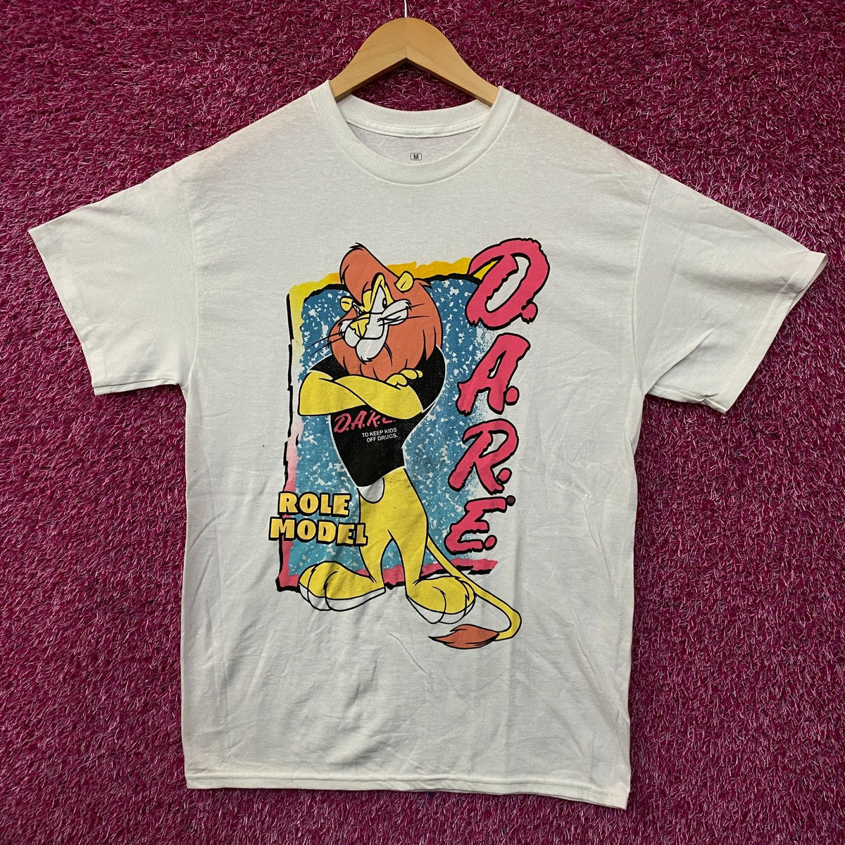 D.A.R.E. Daren the Lion Role Model Graphic T-Shirt Medium