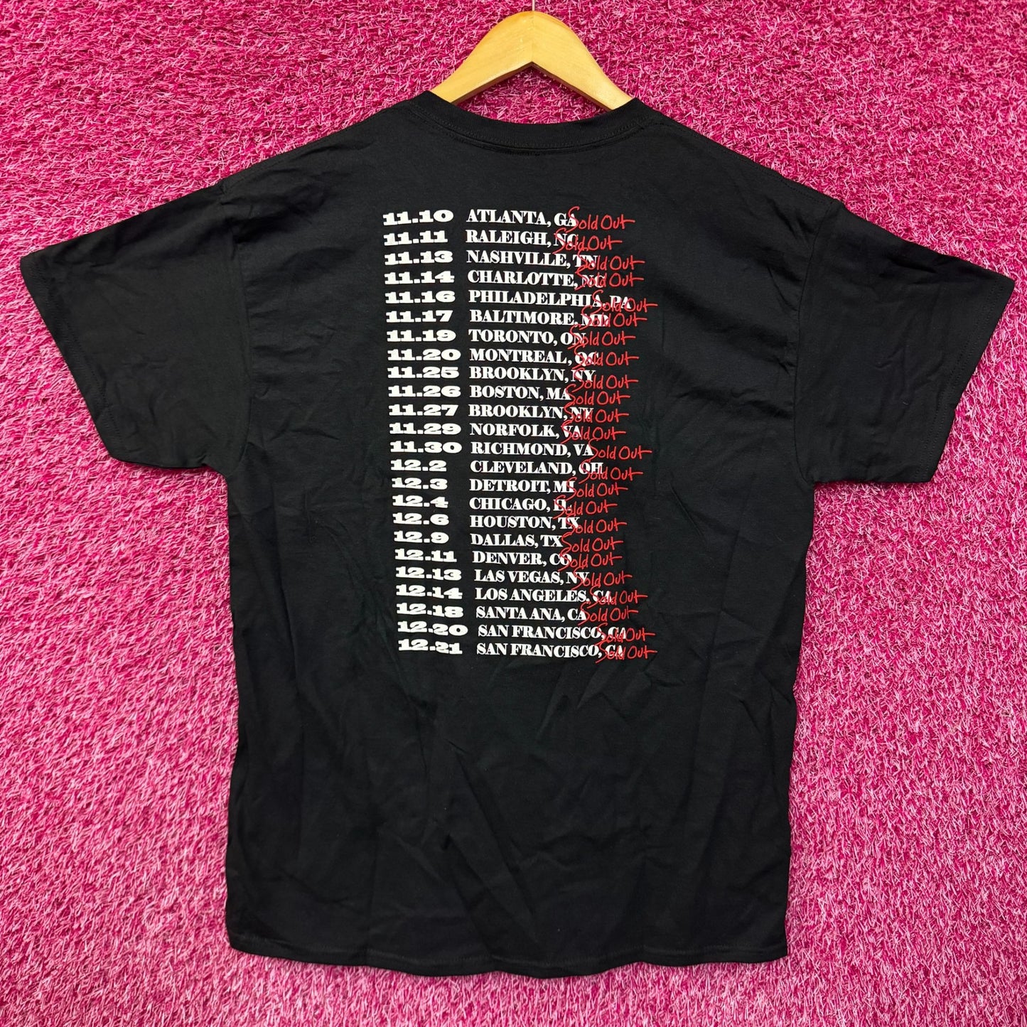 HER I Used to Know Her Tour Dates Polaroid Urban Pop Tee M