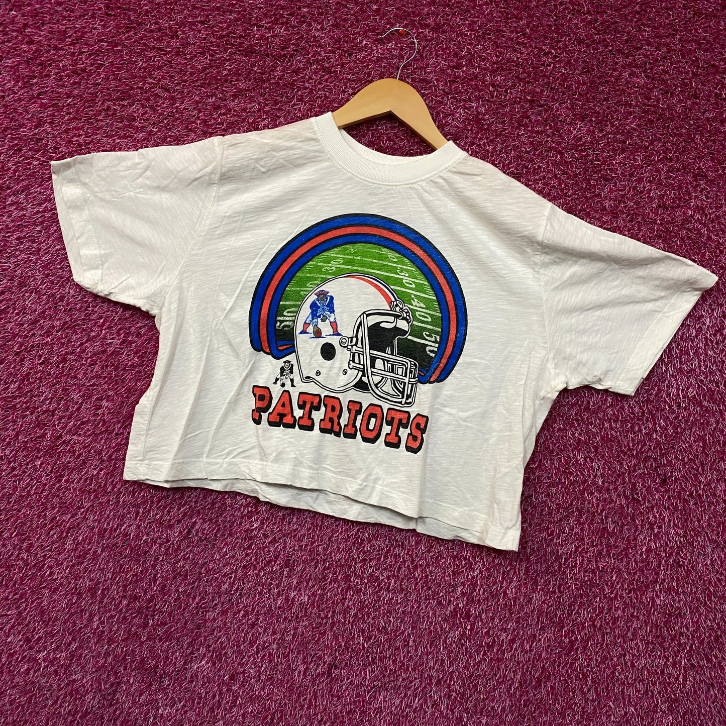 Junk Food Clothing NFL New England Patriots Game Time Women's Mock Neck Crop Tee Large