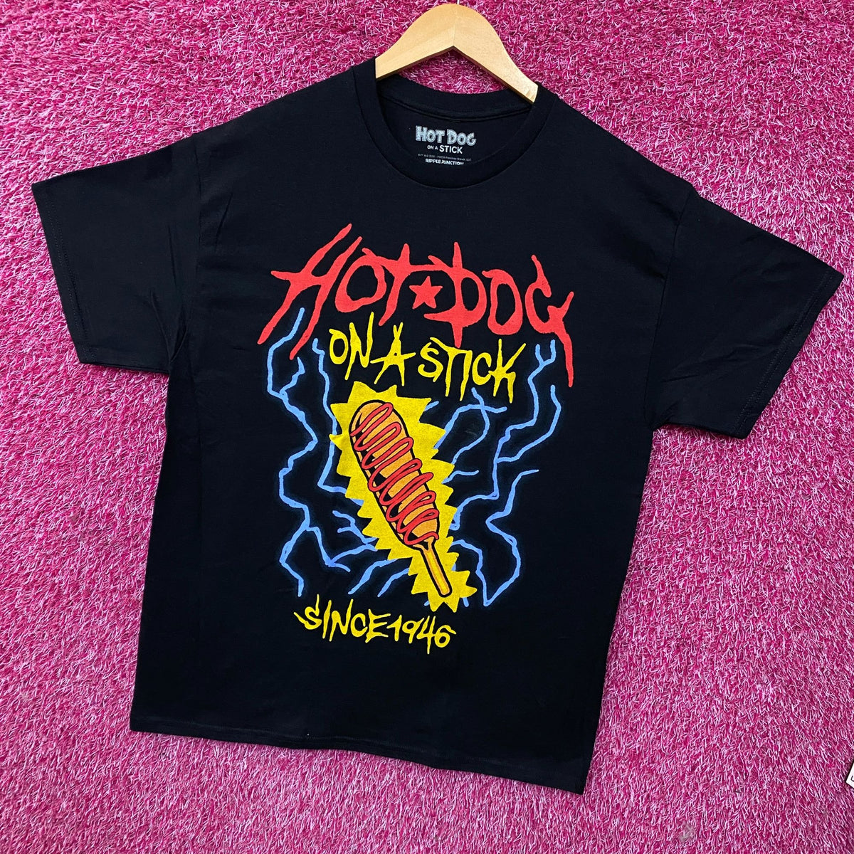 Hot Dog on a Stick 1946 Corndog Black Graphic T-Shirt Large