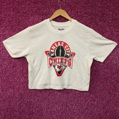 Junk Food Clothing NFL Kansas City Chiefs Women's Mock Neck Crop Tee Small