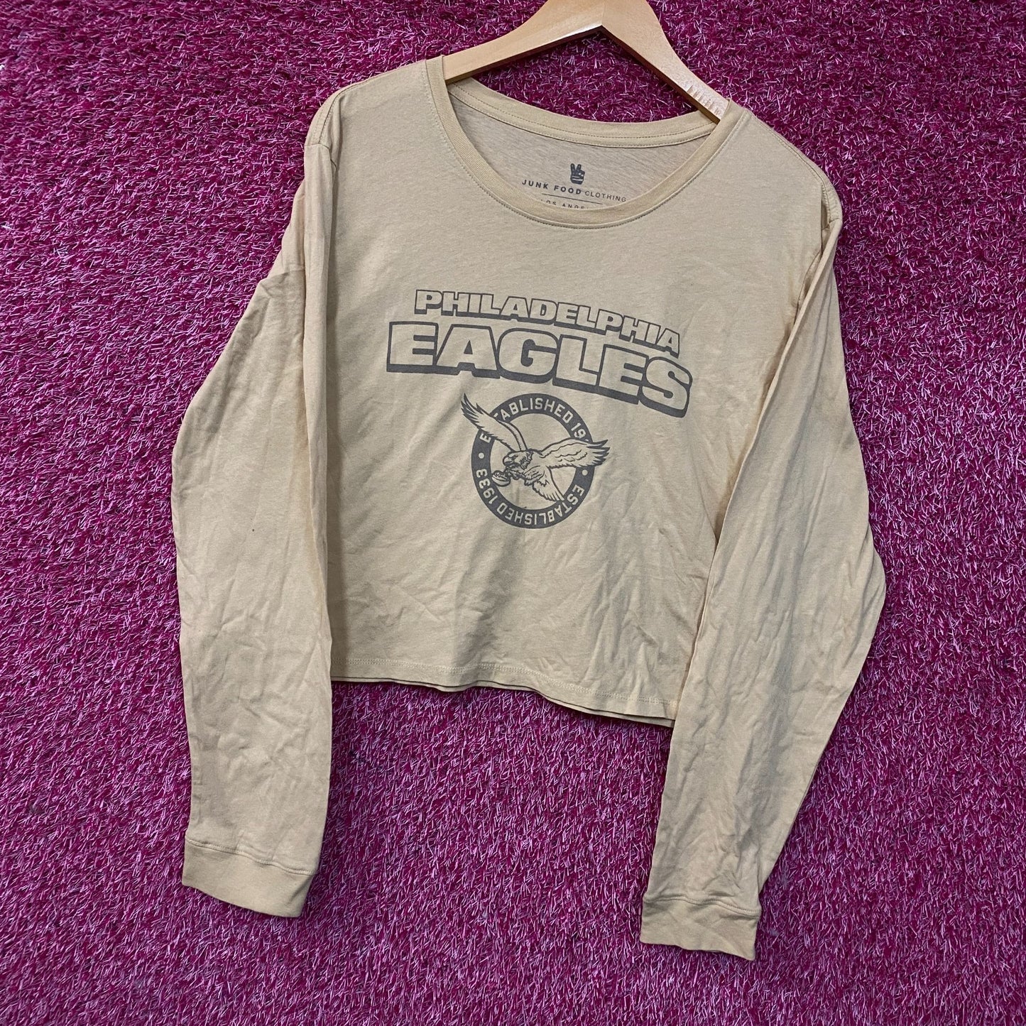 Junk Food Clothing Philadelphia Eagles Women's Brown Cropped Long-Sleeve Tee Large