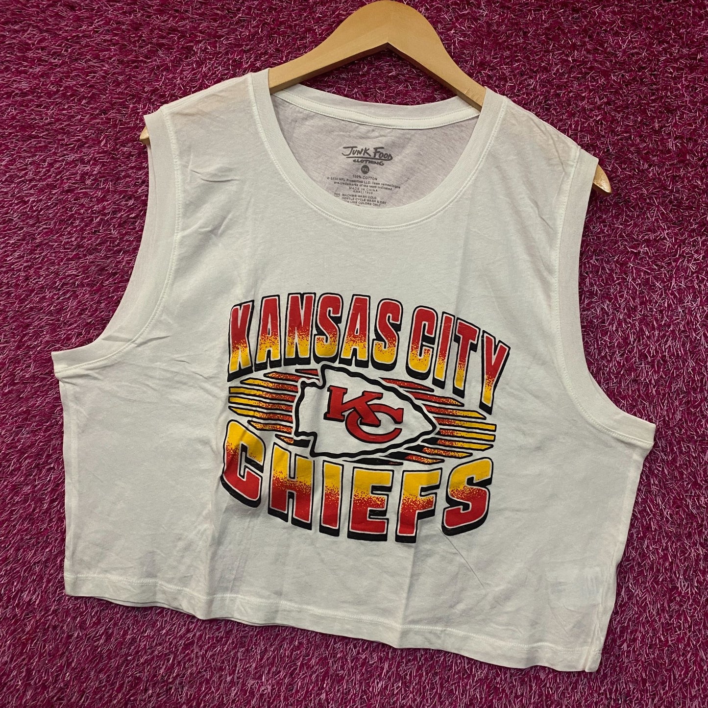 Junk Food NFL Kansas City Chiefs Sleeveless Cropped T-Shirt 2XL