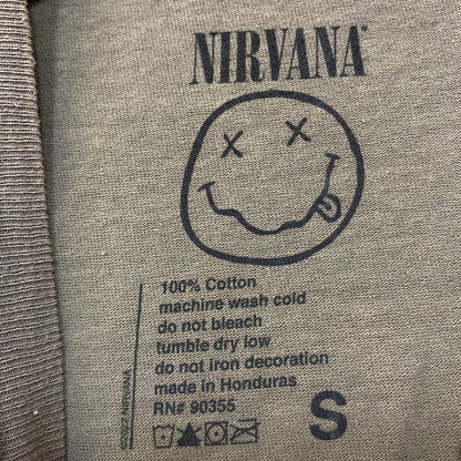 Nirvana Nevermind Grunge Rock Tshirt size Small