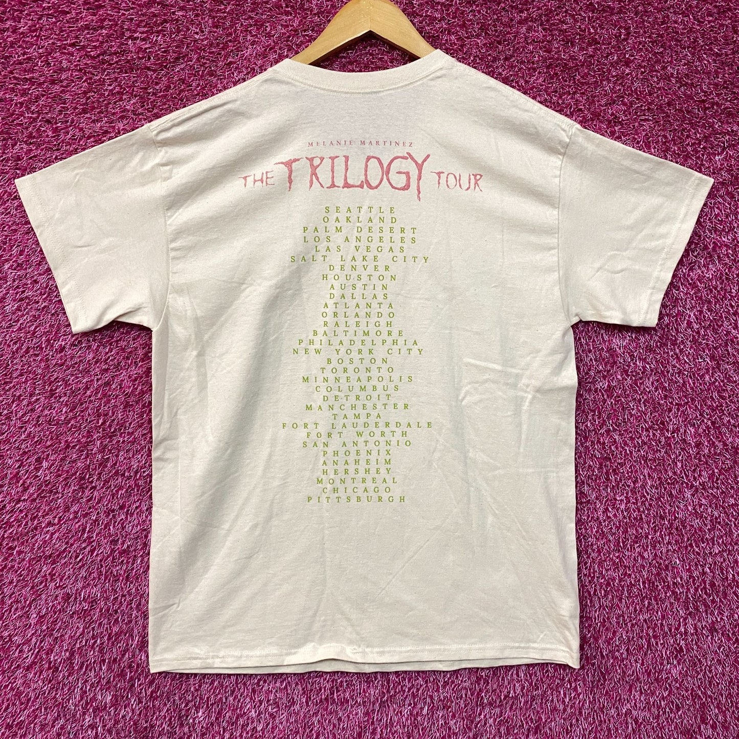 Melanie Martinez Trilogy Tour Beige Tshirt size Large