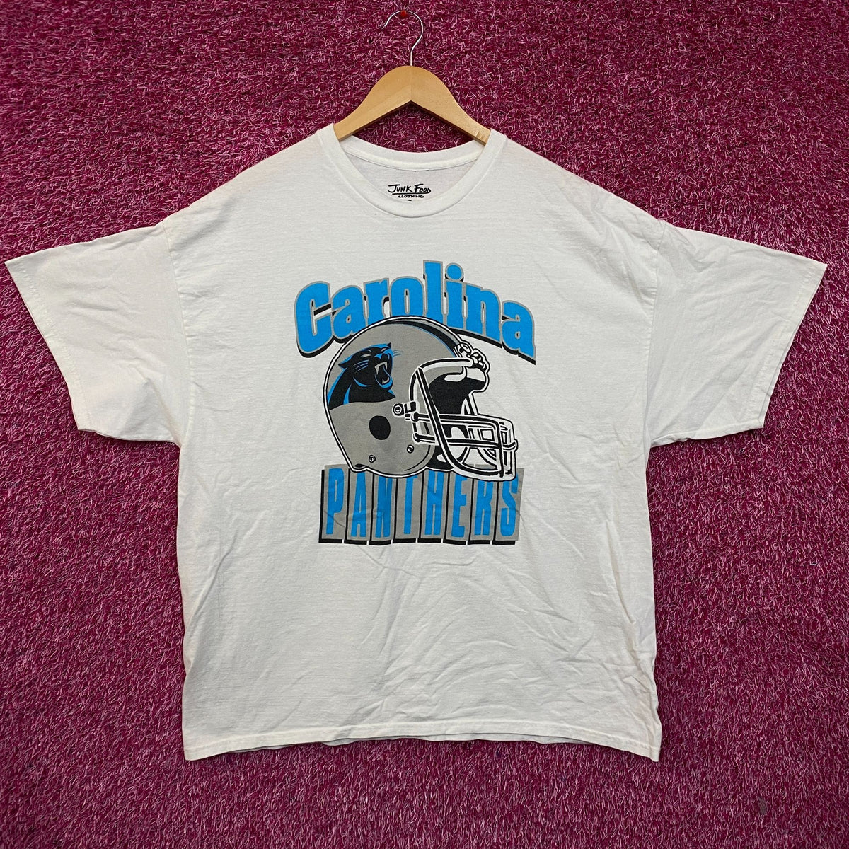Carolina Panthers Helmet Tshirt size XL