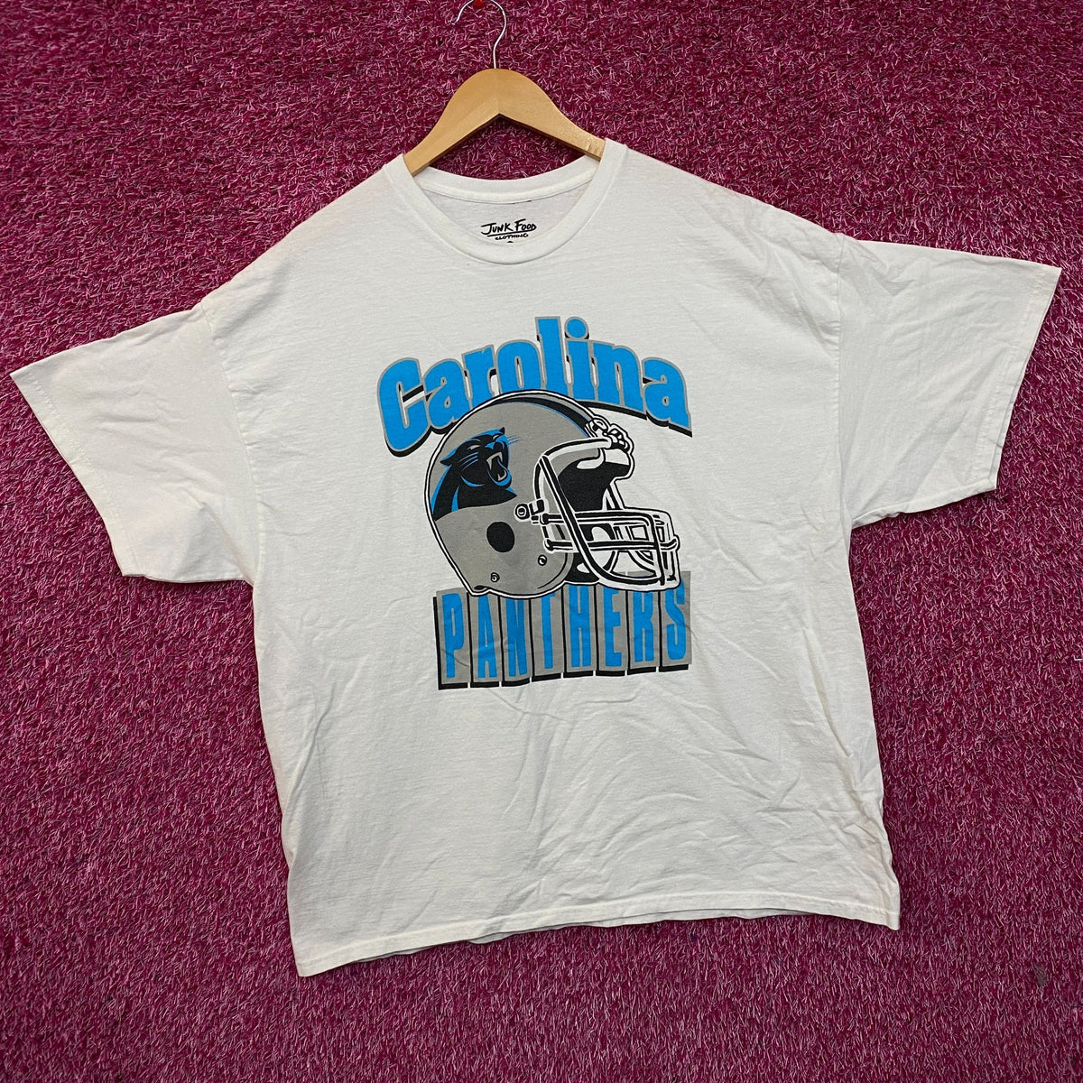 Carolina Panthers Helmet Tshirt size XL