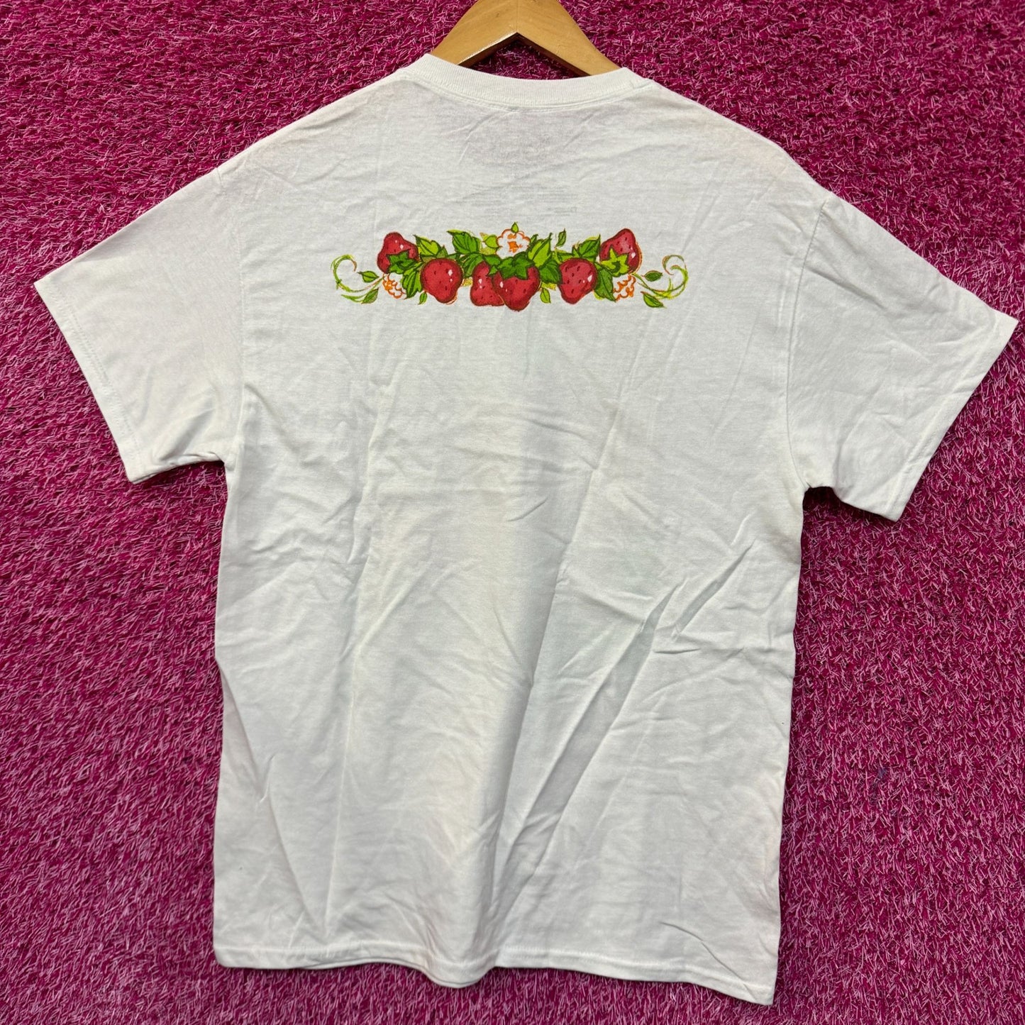 Strawberry Shortcake & Custard Cat Strawberry Cottage Tee M