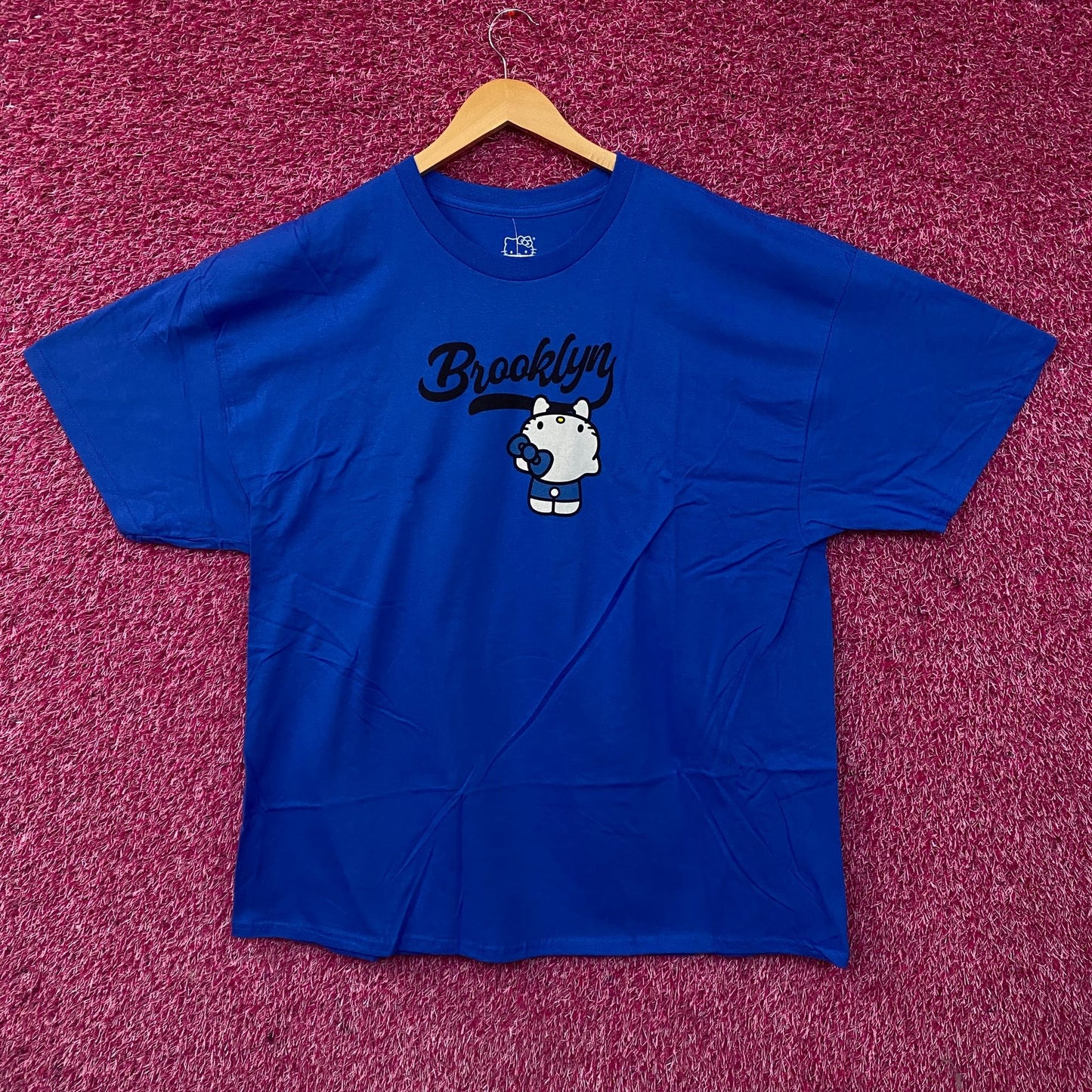 Sanrio Hello Kitty Brooklyn Cute Graphic T-Shirt XL