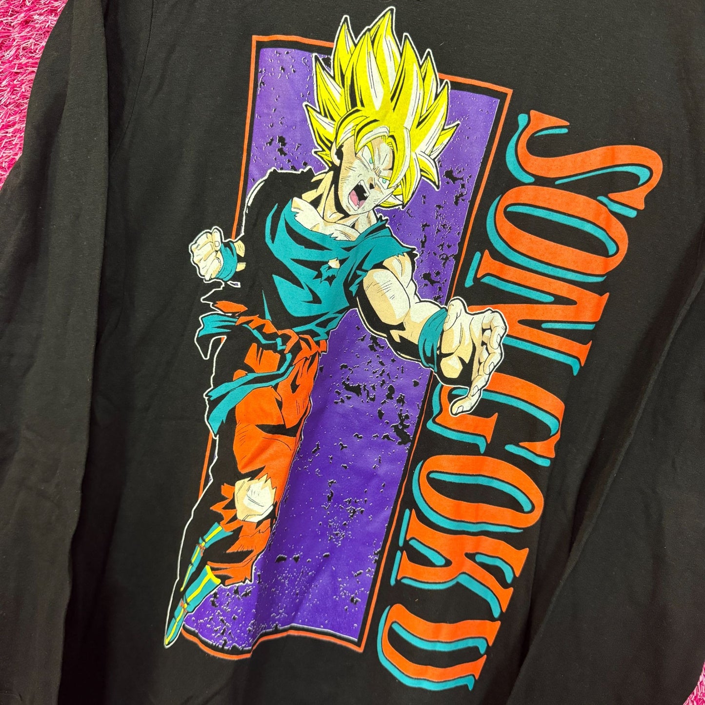 Dragon Ball Z Son Goku l/S T-shirt size Medium