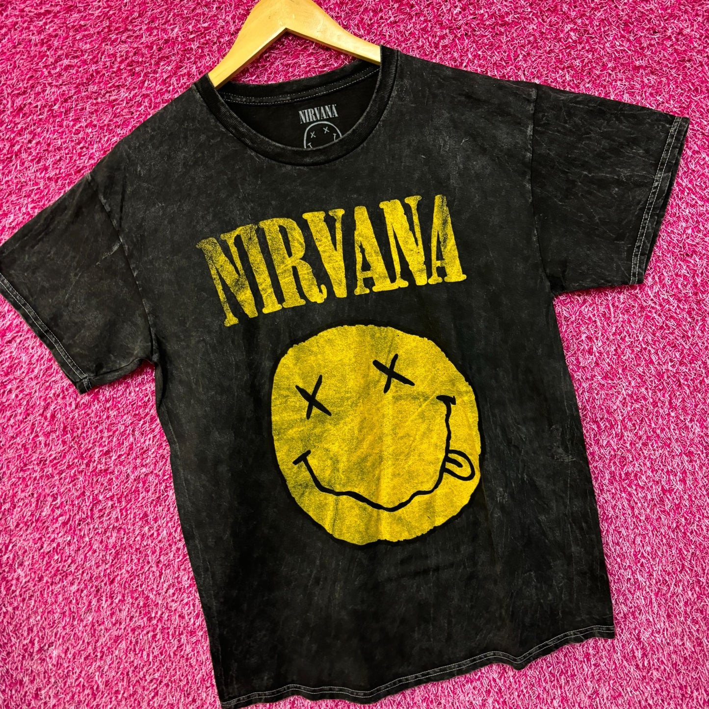 Nirvana Nevermind Smiley Face mineral wash grunge Tshirt size large